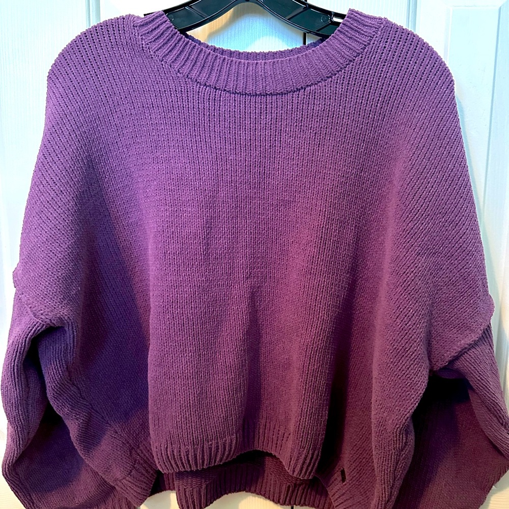 Hollister Purple Cropped Sweater - Size Large